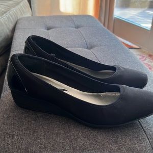 Anne Klein Sport black comfort heels